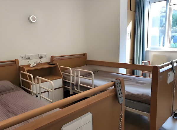 深圳户口要收费吗_电影《戏台》预测票房超3亿 面积万平建筑约6方米