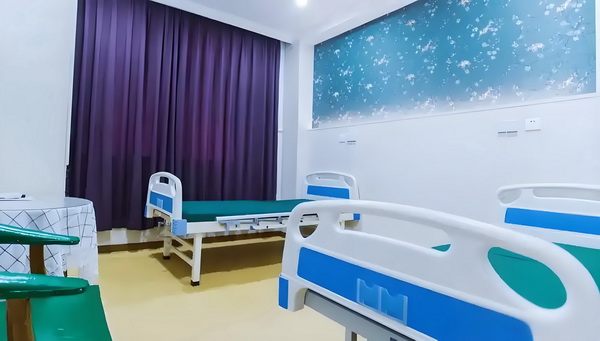 在深圳落户需要什么条件_袁姗姗哀牢山“上班记”：当明星特权遇上蚂蟥 袁姗姗哀牢编辑建利责任：张