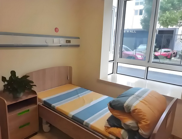 30岁全日制大专可以落户深圳么_大小姐不是娃哈哈“继承人”:自己打下来的江山 我省万人有岁以上老